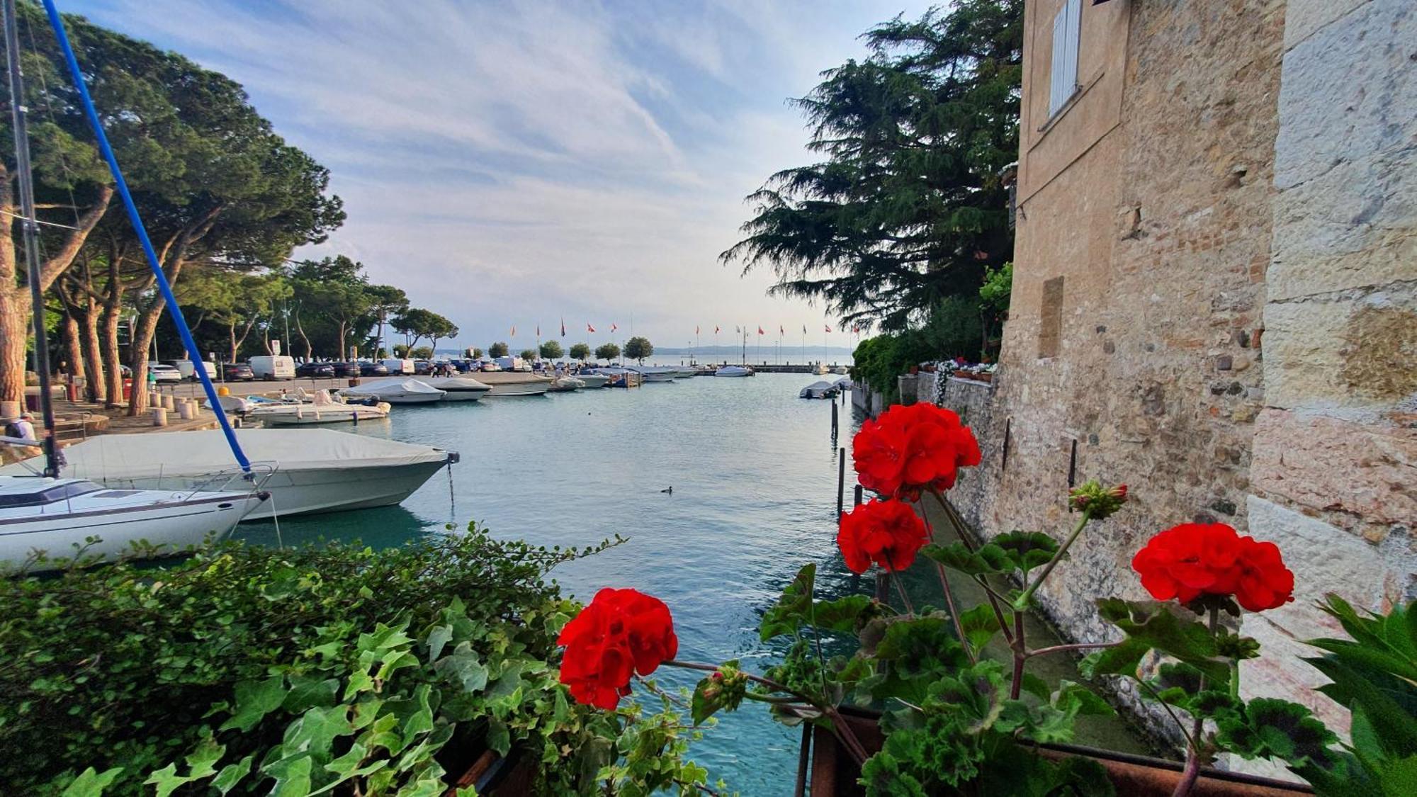 شقة Sirmione4U - Domus By The Castle المظهر الخارجي الصورة